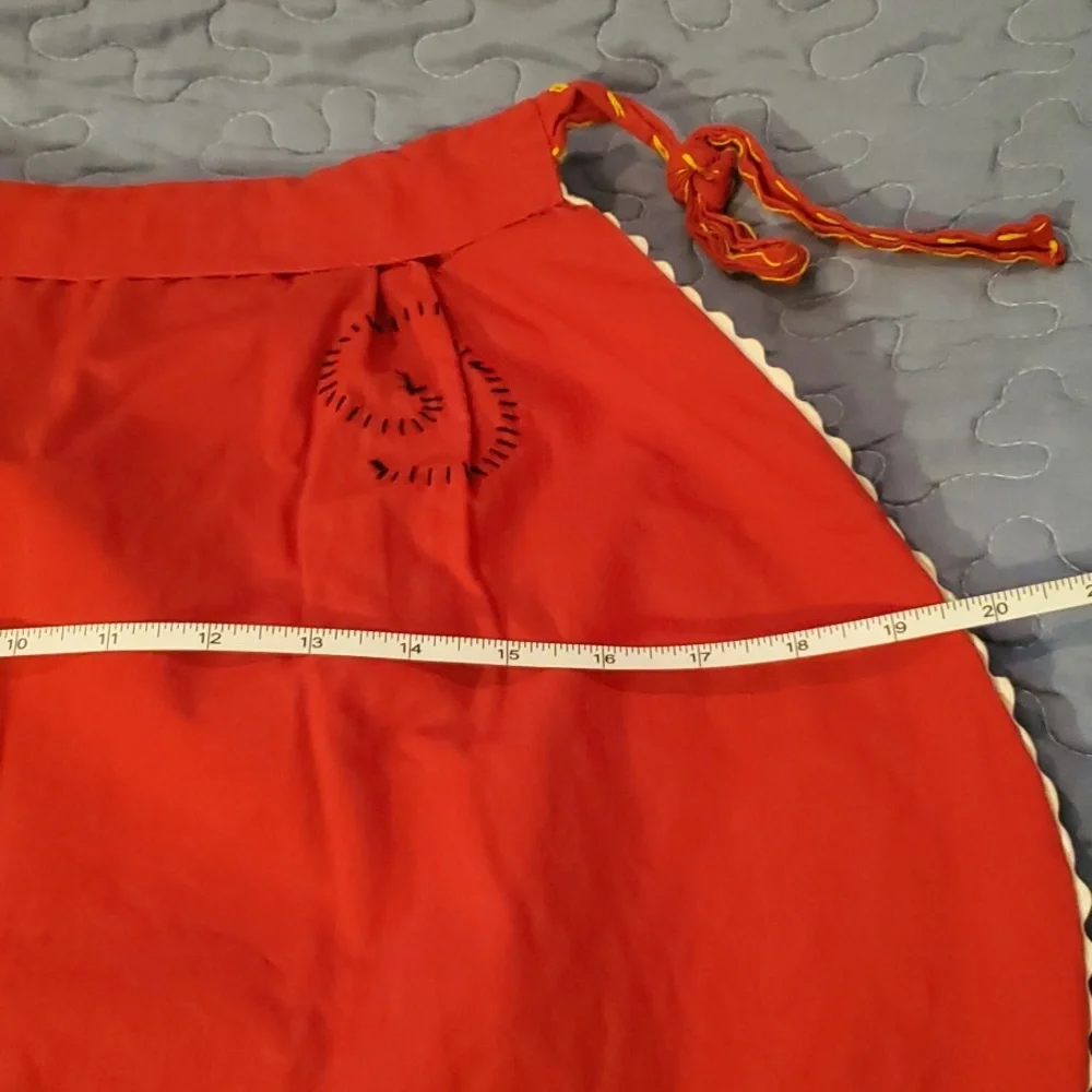 Vintage Hand Embroidered Portugal Half Apron - Picture 5 of 10